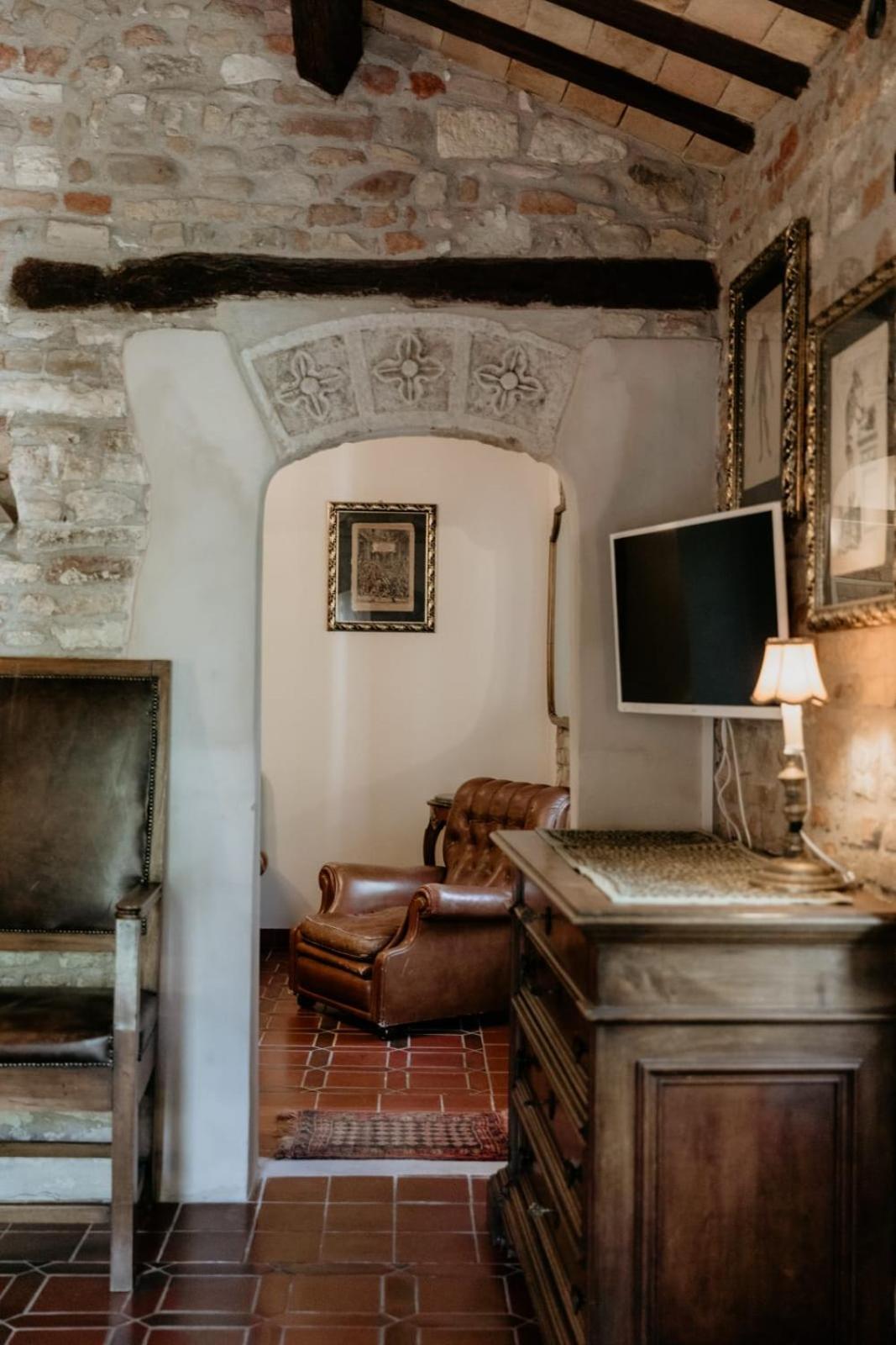 Convento Di San Martino In Crocicchio Ξενοδοχείο Ουρμπίνο Δωμάτιο φωτογραφία